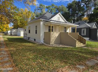 225 5th Ave SW, Watertown, SD 57201
