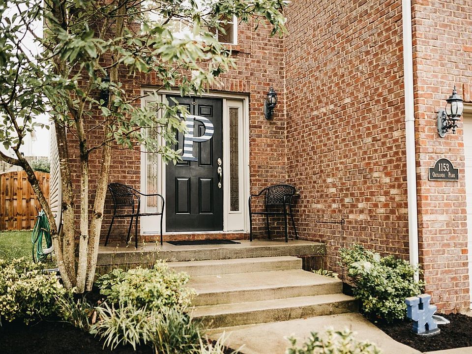 1st image of 1153 Oatlands Park