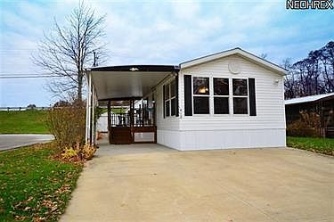 3rd image of 412 Westwoods