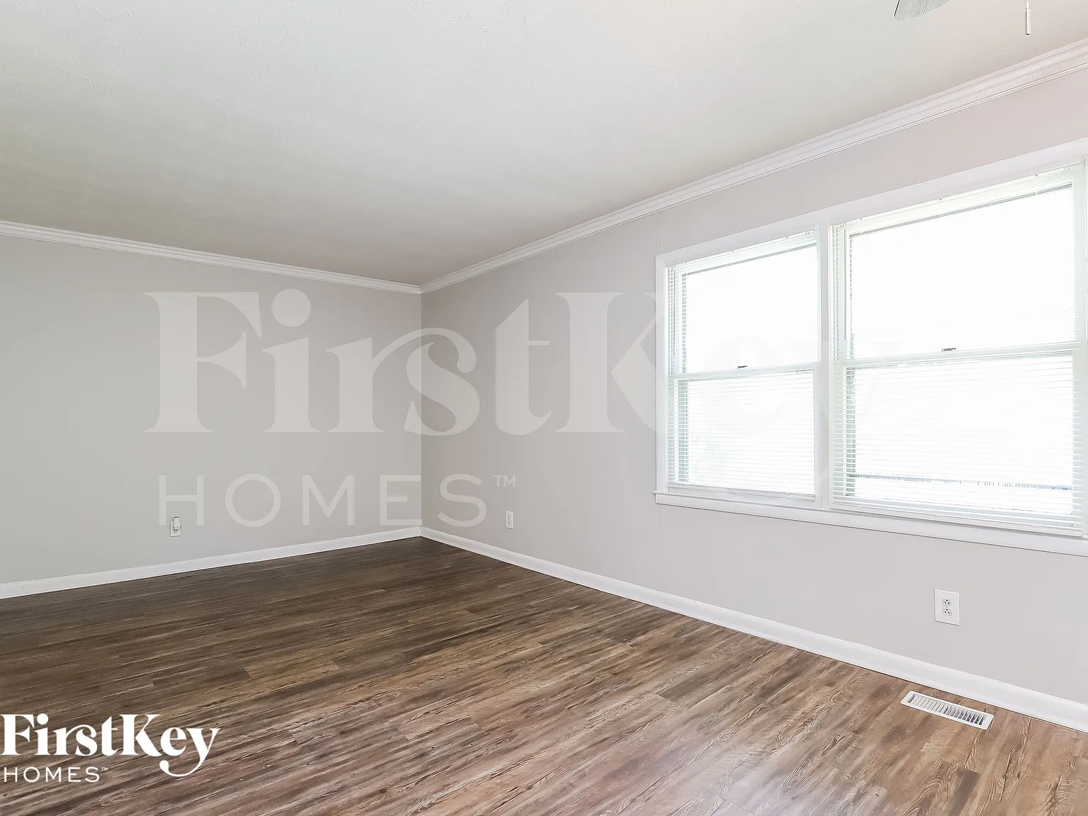 3 bed, 2.0 bath, 1492 sqft, $2,000 — Photo 4