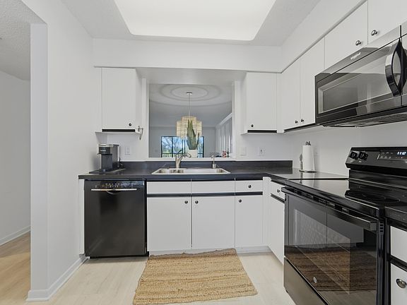 4th image of 6149 Pointe Regal Circle #403