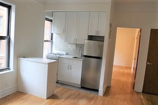 Rented by City Connections Realty | media 20