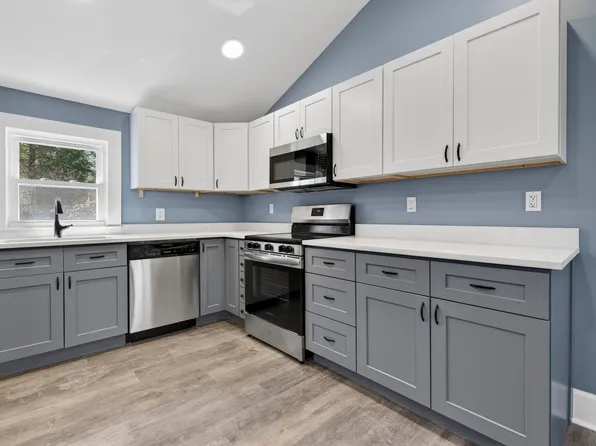 228 Main Street, Hampstead, NH 03841