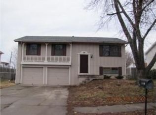 19204 E Salisbury Rd, Independence, MO 64056