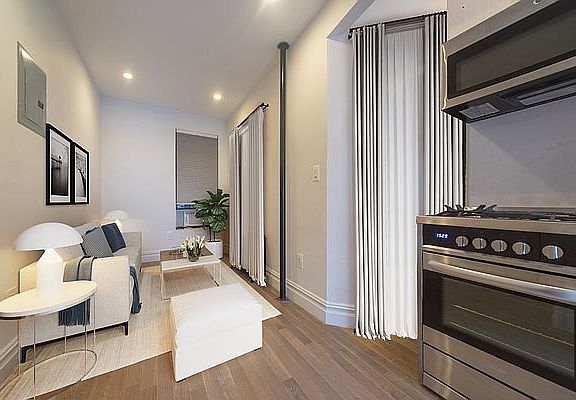 4th image of 142 Sullivan St APT 13