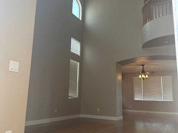 3rd image of 8892 Timber Mesa St