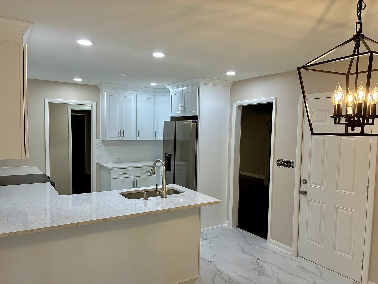 4 bed, 3.5 bath, 2400 sqft, $3,450 — Photo 4