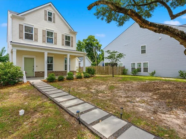 489 Spring Hollow Dr, Charleston, SC 29492