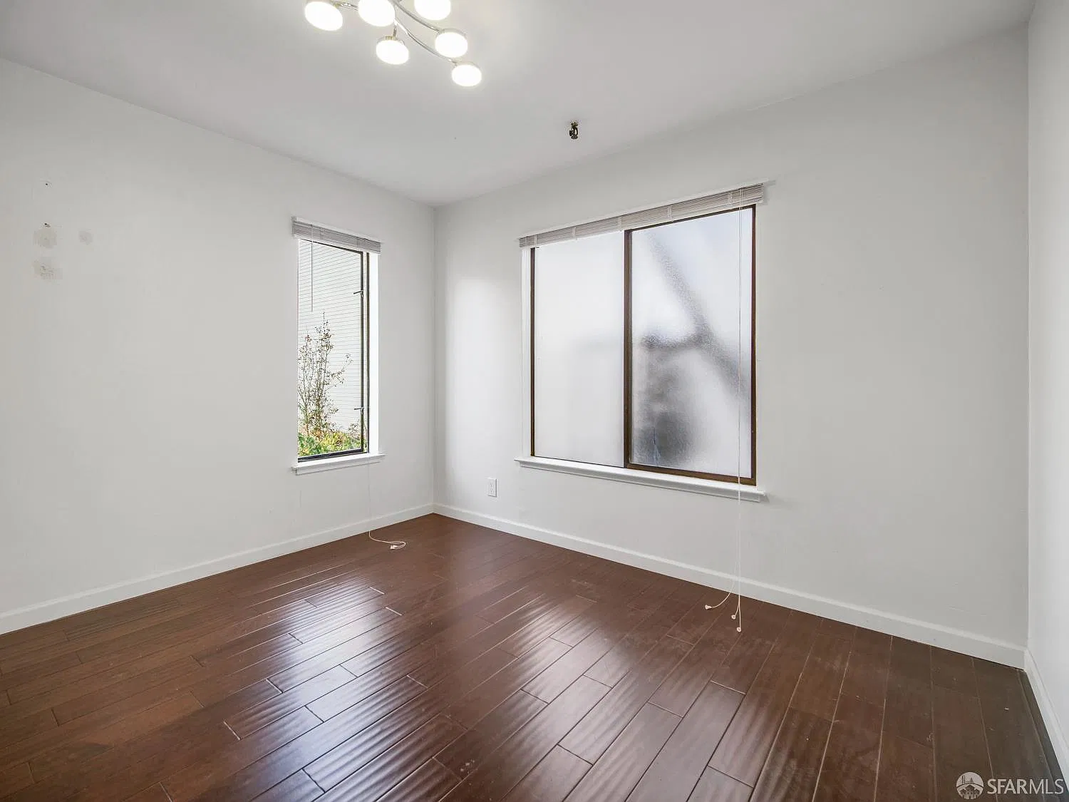 2 bed, 1.5 bath, 1100 sqft, $6,500 — Photo 4