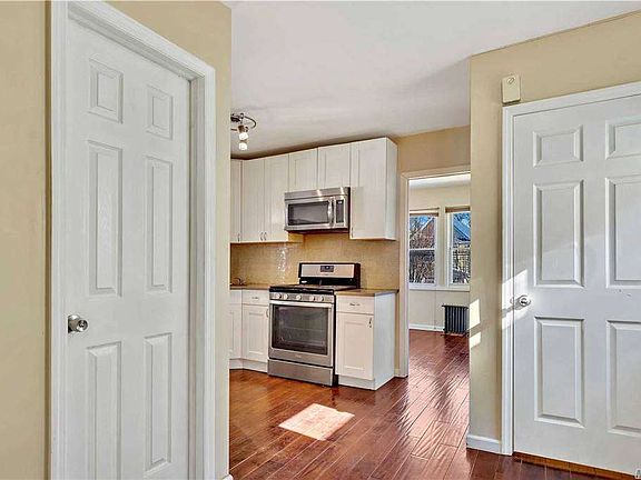2nd image of 10468 125th St