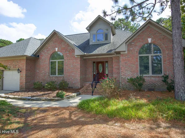 221 Juniper Creek Boulevard, Pinehurst, NC 28374