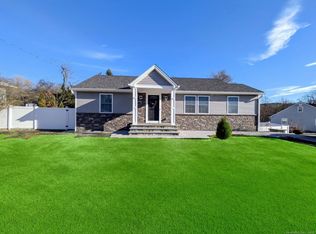 3 Vine Street, Naugatuck, CT 06770