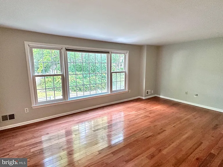 4311 Cedarlake Ct — Photo 11