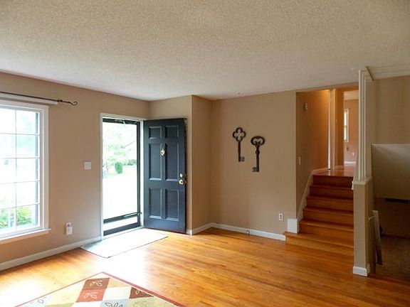 2nd image of 9103 W 100th St