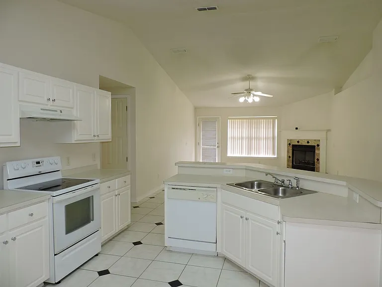 1781 Silas Cir — Photo 12