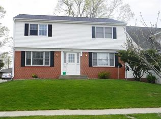 1935 B Ave NE #1, Cedar Rapids, IA 52402