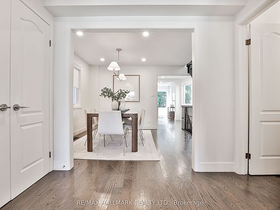 3rd image of 163 Roe Ave