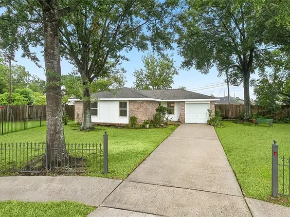 1817 Helvetia Ct, La Place, LA 70068