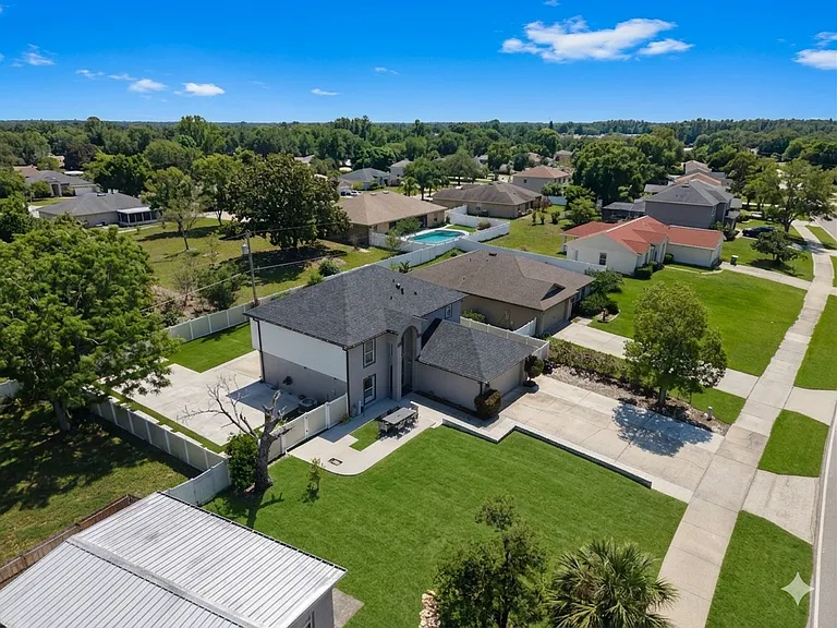 1530 Tivoli Dr — Photo 2