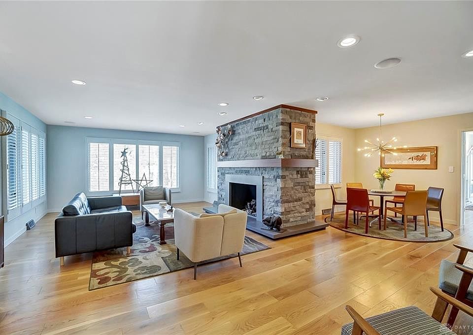1st image of 1935 William Ln