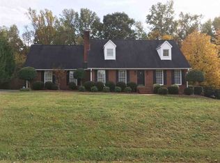 33 Carolina Oaks Dr, Chesnee, SC 29323