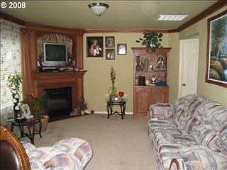 5th image of 11015 NE 47th St