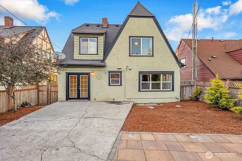 2nd image of 4124 6th Avenue