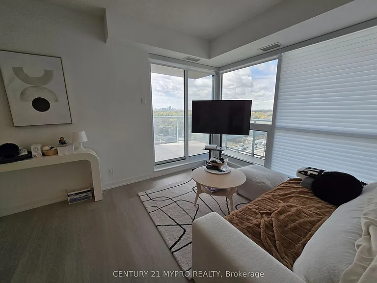 27 McMahon Dr #1806 — Photo 19
