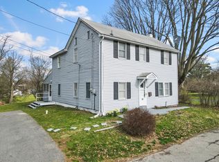 8 Emerson Rd, East Stroudsburg, PA 18301