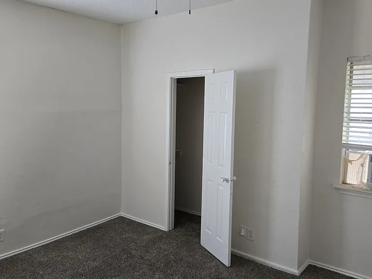 5004 Eastside Ave #101 — Photo 13