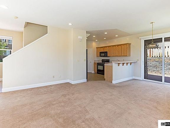 3rd image of 3479 Brassie Dr