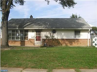2nd image of 3725 Devonshire Pl