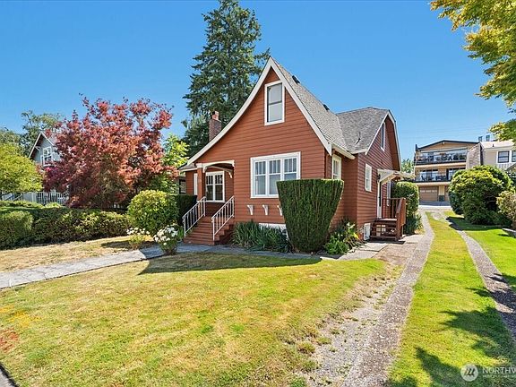 5th image of 228 4th Avenue N