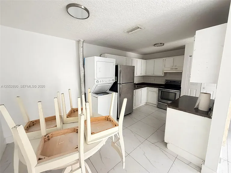 5307 NW 23rd St #176 — Photo 11