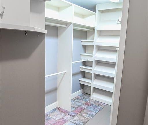 5th image of 67 Martin St