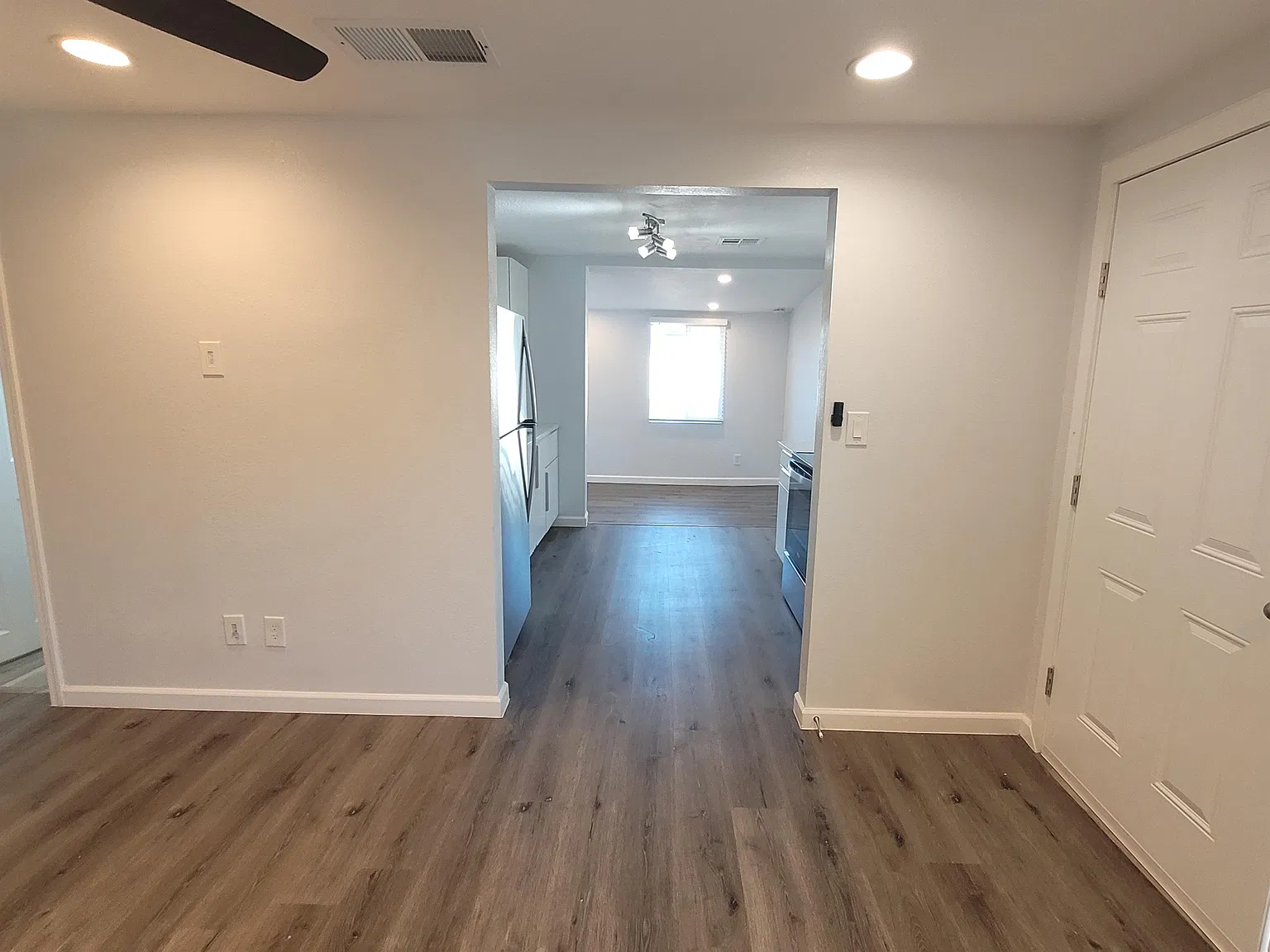 1445 East Taylor Street - 2 — Photo 2