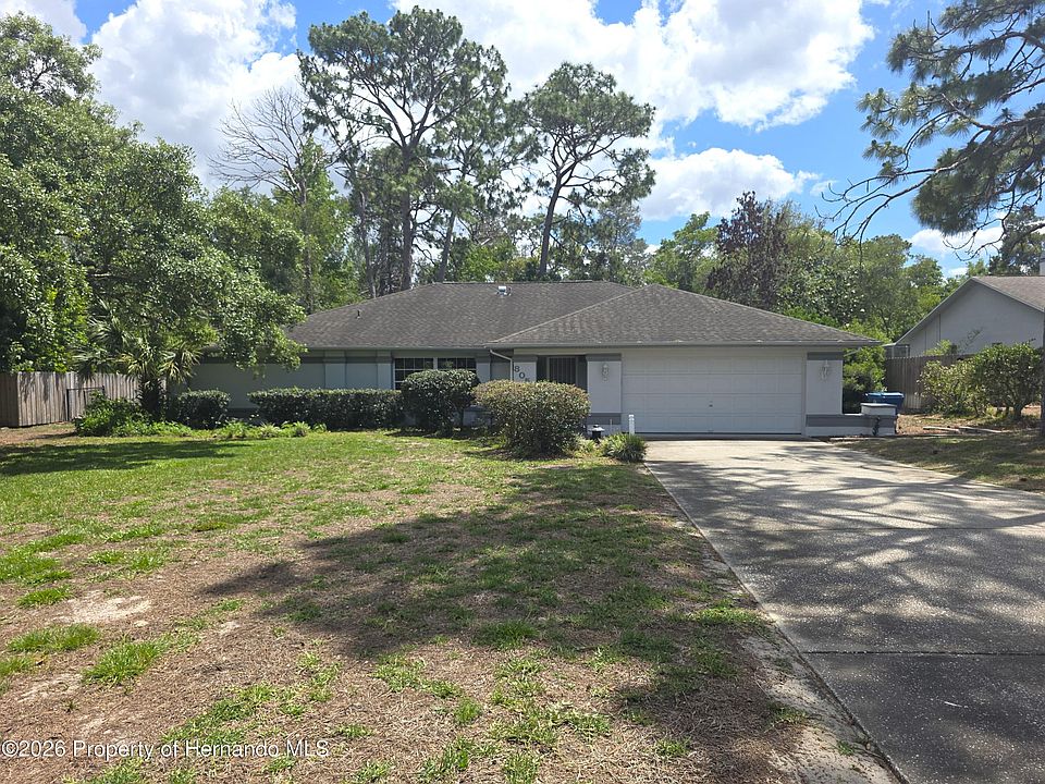 1st image of 8056 Chaucer Dr