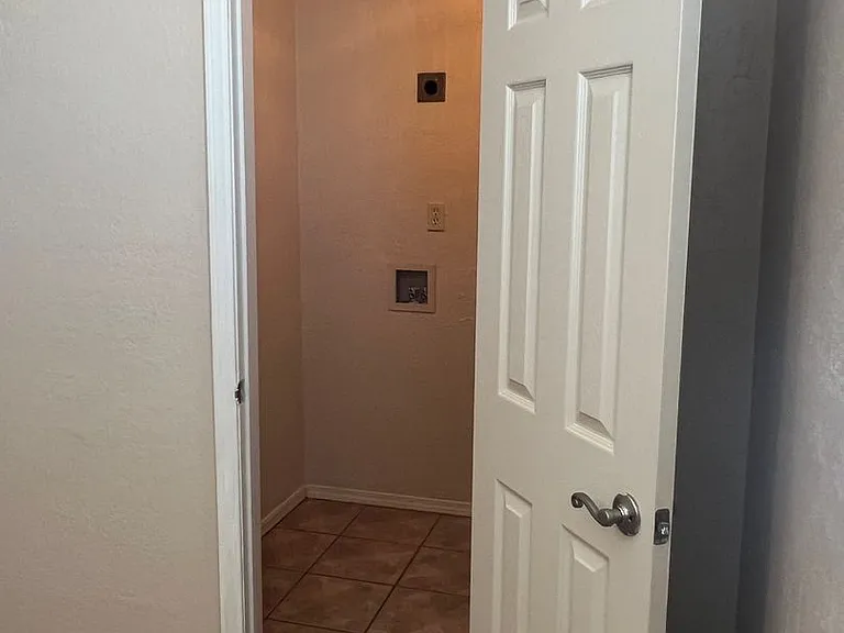 Peppertree Apartments — Photo 15