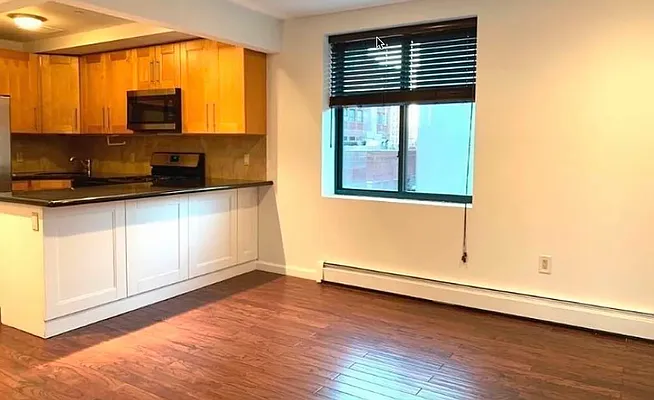 Rented by Oxford Property Group | media 12