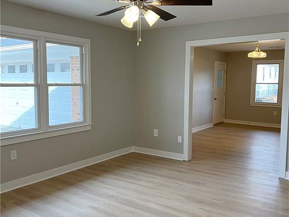 5th image of 4416 Anderson St