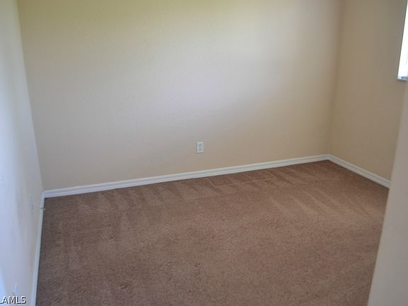 5th image of 221 NE 20th Terrace Cpe