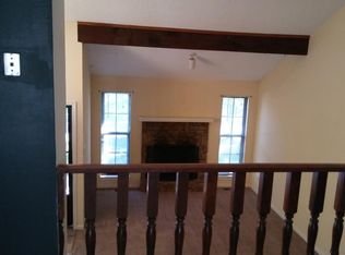 15292 Newton Dr, Overland Park, KS 66223