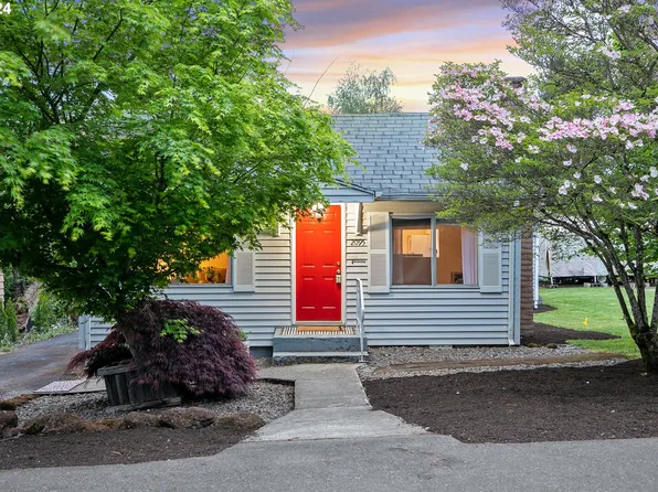 2095 Nolan Ln, West Linn, OR 97068