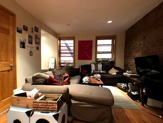 Rented by Level Group | media 4