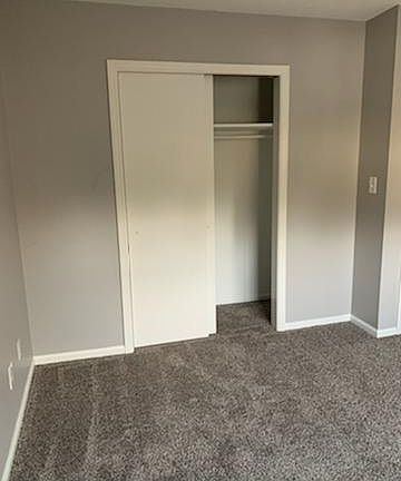 4th image of 163 Lakeshore Dr APT 17