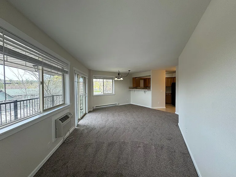 Westridge Apartments — Photo 68