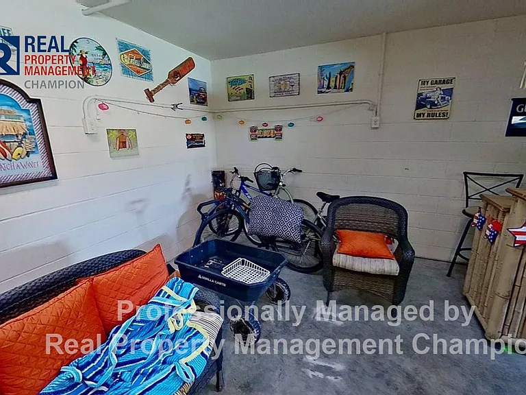 307 N Lake Park Blvd #202 — Photo 26