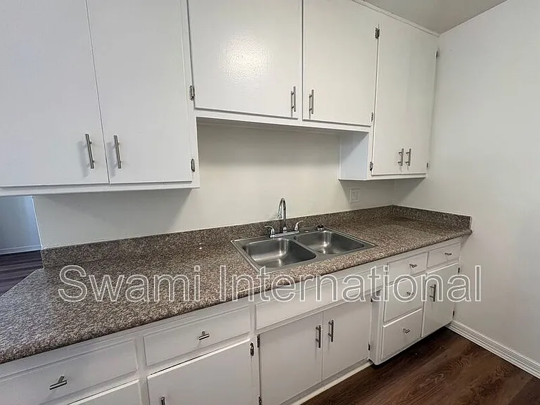 2936 W El Segundo Blvd #2 — Photo 6