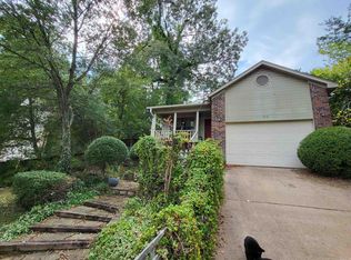 1814 Calgary Trl, Little Rock, AR 72211