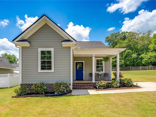 505 W D Ave, Easley, SC 29640